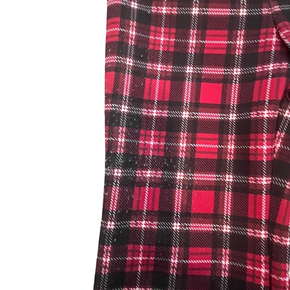 Pink & Violet Red Bear Sweater with Red and Blk Plaid Bellbottom Pants. Size: 2T - Picture 9 of 13